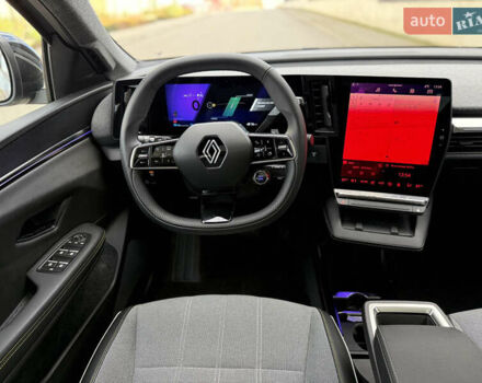 Серый Рено Megane E-Tech, объемом двигателя 0 л и пробегом 4 тыс. км за 31000 $, фото 48 на Automoto.ua