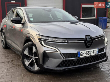 Серый Рено Megane E-Tech, объемом двигателя 0 л и пробегом 88 тыс. км за 19500 $, фото 1 на Automoto.ua
