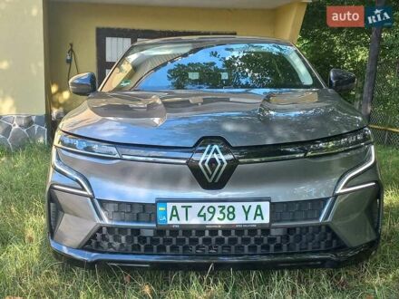 Рено Megane E-Tech 2022 у Калуше на Automoto.ua Сірий Рено Megane E-Tech, об'ємом двигуна 0 л та пробігом 42 тис. км за 18900 $, фото 1 на Automoto.ua