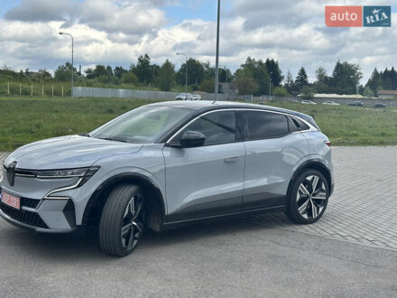 Рено Megane E-Tech 2023 в Львове на Automoto.ua Серый Рено Megane E-Tech, объемом двигателя 0 л и пробегом 43 тыс. км за 23700 $, фото 1 на Automoto.ua