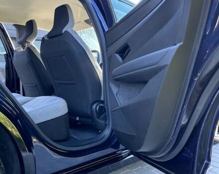 Синий Рено Megane E-Tech, объемом двигателя 0 л и пробегом 28 тыс. км за 21000 $, фото 24 на Automoto.ua