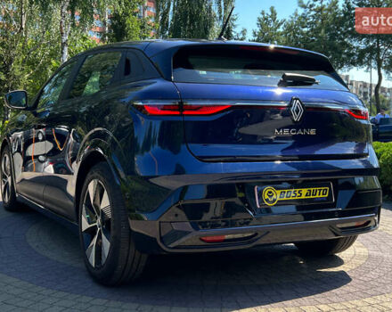 Синий Рено Megane E-Tech, объемом двигателя 0 л и пробегом 28 тыс. км за 21300 $, фото 4 на Automoto.ua