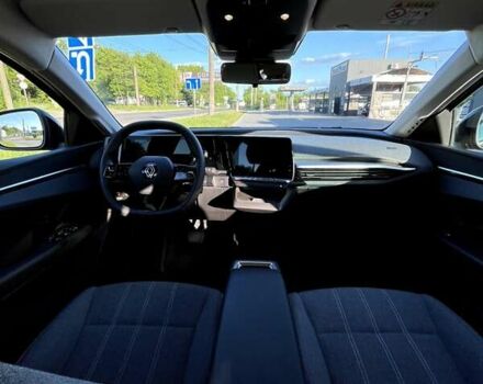 Синий Рено Megane E-Tech, объемом двигателя 0 л и пробегом 28 тыс. км за 21000 $, фото 10 на Automoto.ua