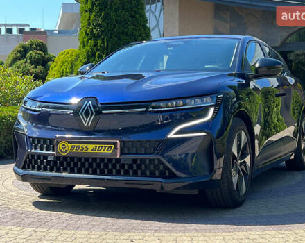 Синий Рено Megane E-Tech, объемом двигателя 0 л и пробегом 28 тыс. км за 21300 $, фото 2 на Automoto.ua