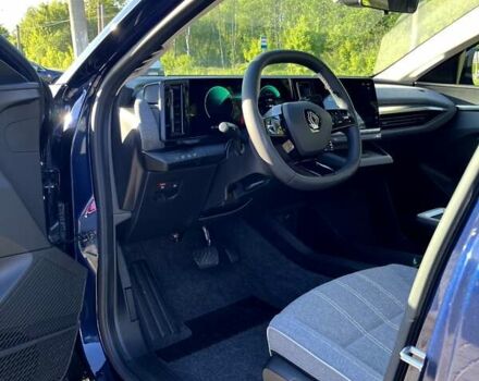 Синий Рено Megane E-Tech, объемом двигателя 0 л и пробегом 28 тыс. км за 21000 $, фото 23 на Automoto.ua