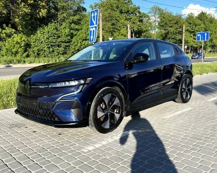 Синий Рено Megane E-Tech, объемом двигателя 0 л и пробегом 28 тыс. км за 21000 $, фото 1 на Automoto.ua