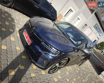 Синий Рено Megane E-Tech, объемом двигателя 0 л и пробегом 120 тыс. км за 19800 $, фото 7 на Automoto.ua