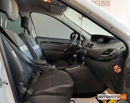 Белый Рено Megane Scenic, объемом двигателя 1.6 л и пробегом 237 тыс. км за 12000 $, фото 8 на Automoto.ua
