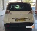 Белый Рено Megane Scenic, объемом двигателя 1.6 л и пробегом 237 тыс. км за 12000 $, фото 5 на Automoto.ua