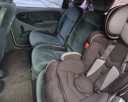 Білий Рено Megane Scenic, об'ємом двигуна 1.6 л та пробігом 335 тис. км за 2500 $, фото 14 на Automoto.ua