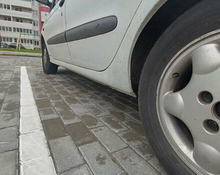 Білий Рено Megane Scenic, об'ємом двигуна 1.6 л та пробігом 335 тис. км за 2500 $, фото 10 на Automoto.ua