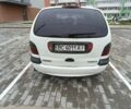 Білий Рено Megane Scenic, об'ємом двигуна 1.6 л та пробігом 335 тис. км за 2500 $, фото 22 на Automoto.ua