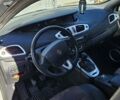 Белый Рено Megane Scenic, объемом двигателя 1.4 л и пробегом 239 тыс. км за 5700 $, фото 7 на Automoto.ua