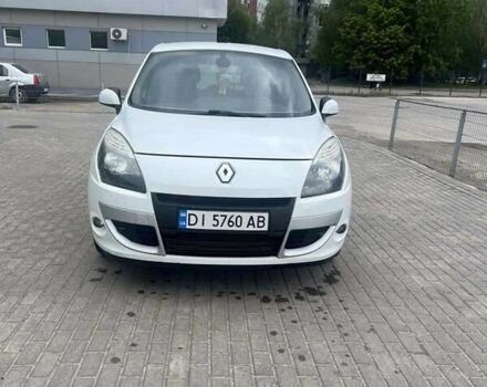 Белый Рено Megane Scenic, объемом двигателя 1.4 л и пробегом 200 тыс. км за 6700 $, фото 11 на Automoto.ua