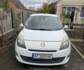 Белый Рено Megane Scenic, объемом двигателя 1.9 л и пробегом 267 тыс. км за 8500 $, фото 1 на Automoto.ua
