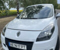 Белый Рено Megane Scenic, объемом двигателя 1.5 л и пробегом 490 тыс. км за 7800 $, фото 1 на Automoto.ua