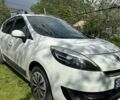 Белый Рено Megane Scenic, объемом двигателя 1.5 л и пробегом 310 тыс. км за 7900 $, фото 1 на Automoto.ua