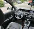 Белый Рено Megane Scenic, объемом двигателя 1.5 л и пробегом 293 тыс. км за 7590 $, фото 12 на Automoto.ua