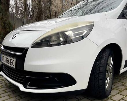 Белый Рено Megane Scenic, объемом двигателя 1.5 л и пробегом 232 тыс. км за 7300 $, фото 4 на Automoto.ua