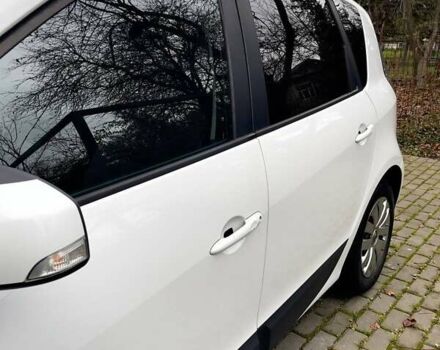 Белый Рено Megane Scenic, объемом двигателя 1.5 л и пробегом 232 тыс. км за 7300 $, фото 16 на Automoto.ua