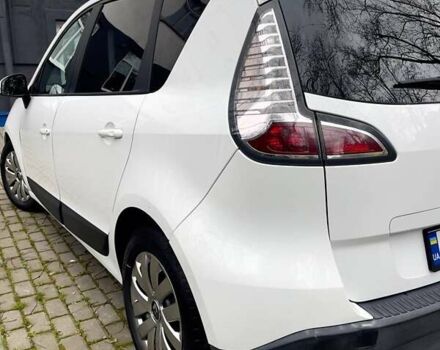 Белый Рено Megane Scenic, объемом двигателя 1.5 л и пробегом 232 тыс. км за 7300 $, фото 25 на Automoto.ua