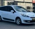 Белый Рено Megane Scenic, объемом двигателя 1.5 л и пробегом 200 тыс. км за 8990 $, фото 6 на Automoto.ua