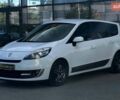 Белый Рено Megane Scenic, объемом двигателя 1.5 л и пробегом 200 тыс. км за 8990 $, фото 2 на Automoto.ua
