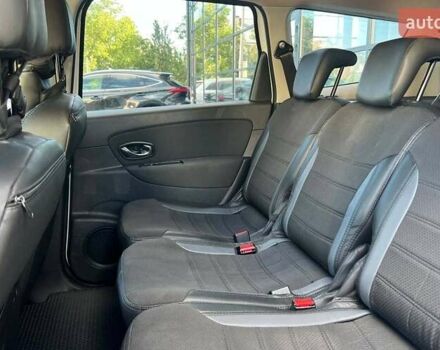 Белый Рено Megane Scenic, объемом двигателя 1.5 л и пробегом 200 тыс. км за 8990 $, фото 23 на Automoto.ua