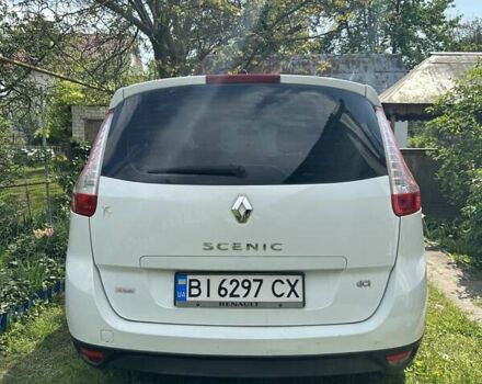 Белый Рено Megane Scenic, объемом двигателя 1.5 л и пробегом 310 тыс. км за 7900 $, фото 4 на Automoto.ua