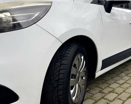 Белый Рено Megane Scenic, объемом двигателя 1.5 л и пробегом 232 тыс. км за 7300 $, фото 2 на Automoto.ua