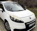 Белый Рено Megane Scenic, объемом двигателя 1.5 л и пробегом 232 тыс. км за 7300 $, фото 8 на Automoto.ua