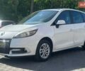 Белый Рено Megane Scenic, объемом двигателя 1.5 л и пробегом 229 тыс. км за 9100 $, фото 2 на Automoto.ua