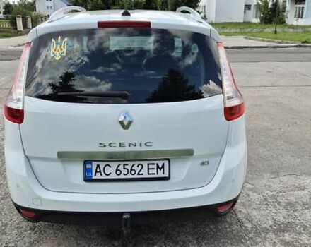 Белый Рено Megane Scenic, объемом двигателя 1.5 л и пробегом 163 тыс. км за 11500 $, фото 4 на Automoto.ua
