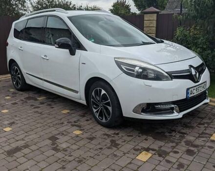 Белый Рено Megane Scenic, объемом двигателя 1.6 л и пробегом 210 тыс. км за 11200 $, фото 2 на Automoto.ua