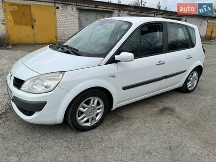 Рено Megane Scenic 2008 в Днепре (Днепропетровске) на Automoto.ua Белый Рено Megane Scenic, объемом двигателя 1.5 л и пробегом 252 тыс. км за 5499 $, фото 1 на Automoto.ua