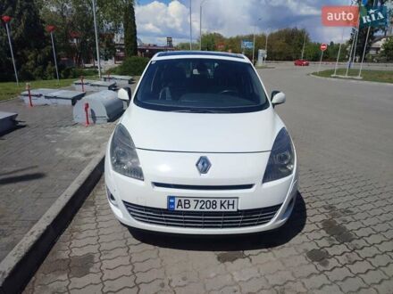 Рено Megane Scenic 2009 у Вінниці на Automoto.ua Білий Рено Megane Scenic, об'ємом двигуна 1.9 л та пробігом 370 тис. км за 6500 $, фото 1 на Automoto.ua