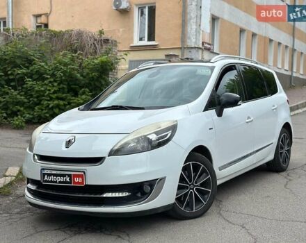 Белый Рено Megane Scenic, объемом двигателя 1.5 л и пробегом 293 тыс. км за 7590 $, фото 1 на Automoto.ua