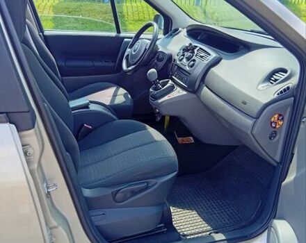 Бежевый Рено Megane Scenic, объемом двигателя 1.6 л и пробегом 280 тыс. км за 4500 $, фото 4 на Automoto.ua