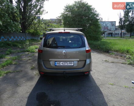 Бежевий Рено Megane Scenic, об'ємом двигуна 1.5 л та пробігом 259 тис. км за 8900 $, фото 3 на Automoto.ua