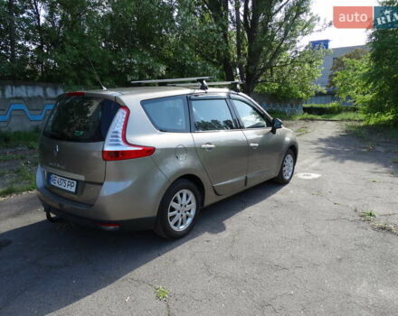 Бежевий Рено Megane Scenic, об'ємом двигуна 1.5 л та пробігом 259 тис. км за 8900 $, фото 1 на Automoto.ua