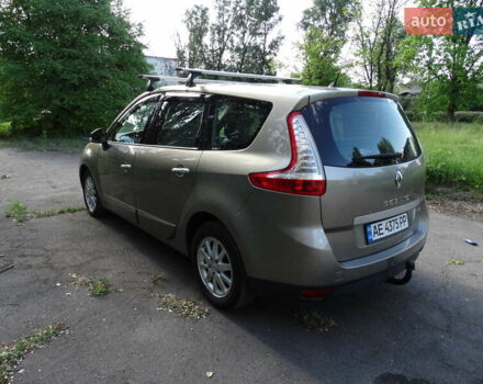 Бежевий Рено Megane Scenic, об'ємом двигуна 1.5 л та пробігом 259 тис. км за 8900 $, фото 6 на Automoto.ua