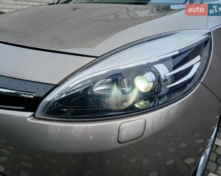 Бежевый Рено Megane Scenic, объемом двигателя 1.5 л и пробегом 149 тыс. км за 10500 $, фото 17 на Automoto.ua