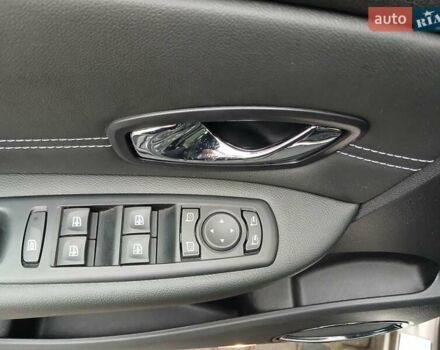 Бежевый Рено Megane Scenic, объемом двигателя 1.5 л и пробегом 149 тыс. км за 10500 $, фото 21 на Automoto.ua