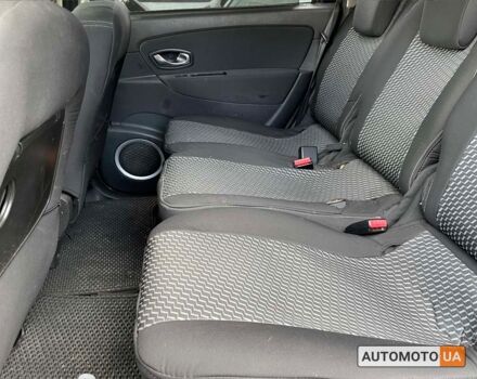 Черный Рено Megane Scenic, объемом двигателя 1.5 л и пробегом 242 тыс. км за 6600 $, фото 11 на Automoto.ua