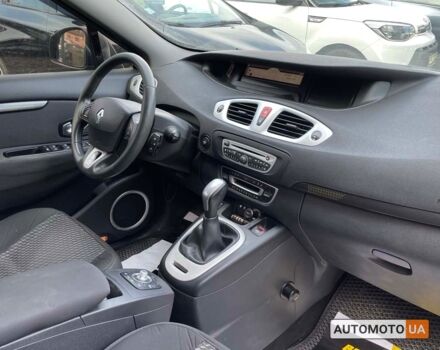 Черный Рено Megane Scenic, объемом двигателя 1.5 л и пробегом 242 тыс. км за 6600 $, фото 13 на Automoto.ua