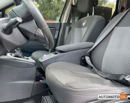 Черный Рено Megane Scenic, объемом двигателя 1.5 л и пробегом 242 тыс. км за 6600 $, фото 7 на Automoto.ua