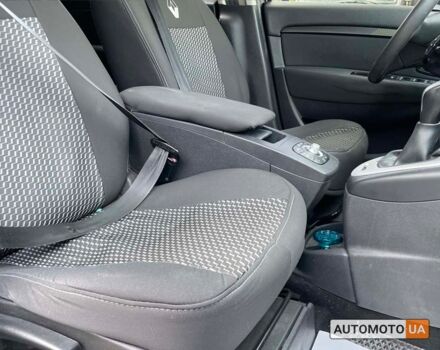 Черный Рено Megane Scenic, объемом двигателя 1.5 л и пробегом 242 тыс. км за 6600 $, фото 14 на Automoto.ua