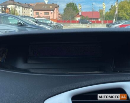 Черный Рено Megane Scenic, объемом двигателя 1.5 л и пробегом 242 тыс. км за 6600 $, фото 16 на Automoto.ua