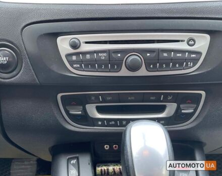 Черный Рено Megane Scenic, объемом двигателя 1.5 л и пробегом 242 тыс. км за 6600 $, фото 17 на Automoto.ua