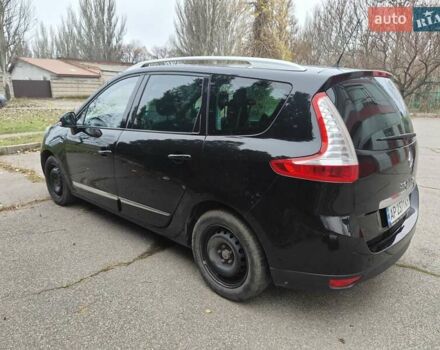 Черный Рено Megane Scenic, объемом двигателя 1.46 л и пробегом 207 тыс. км за 12500 $, фото 4 на Automoto.ua